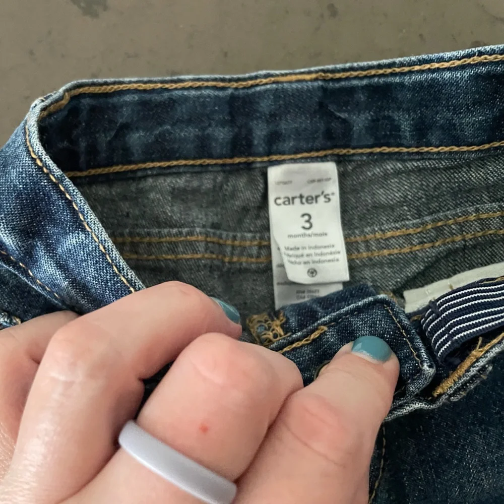 Carters carter distressed